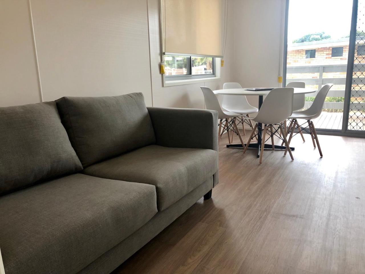 Ingenia Holidays Wagga Wagga Bagian luar foto