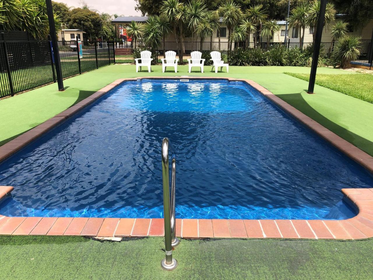 Ingenia Holidays Wagga Wagga Bagian luar foto